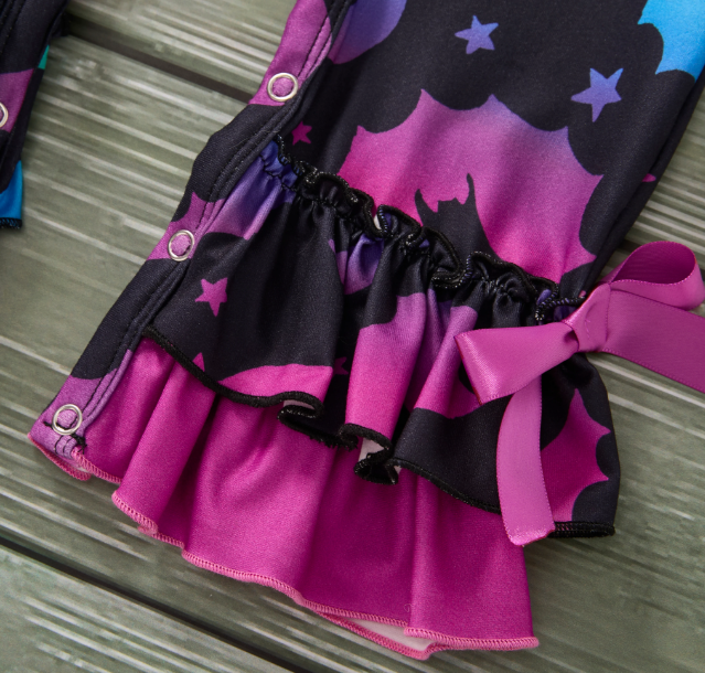 Boo-tiful Bats Girls Romper leg flare.png